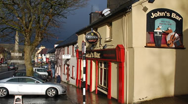 John's Bar, Westport pubs